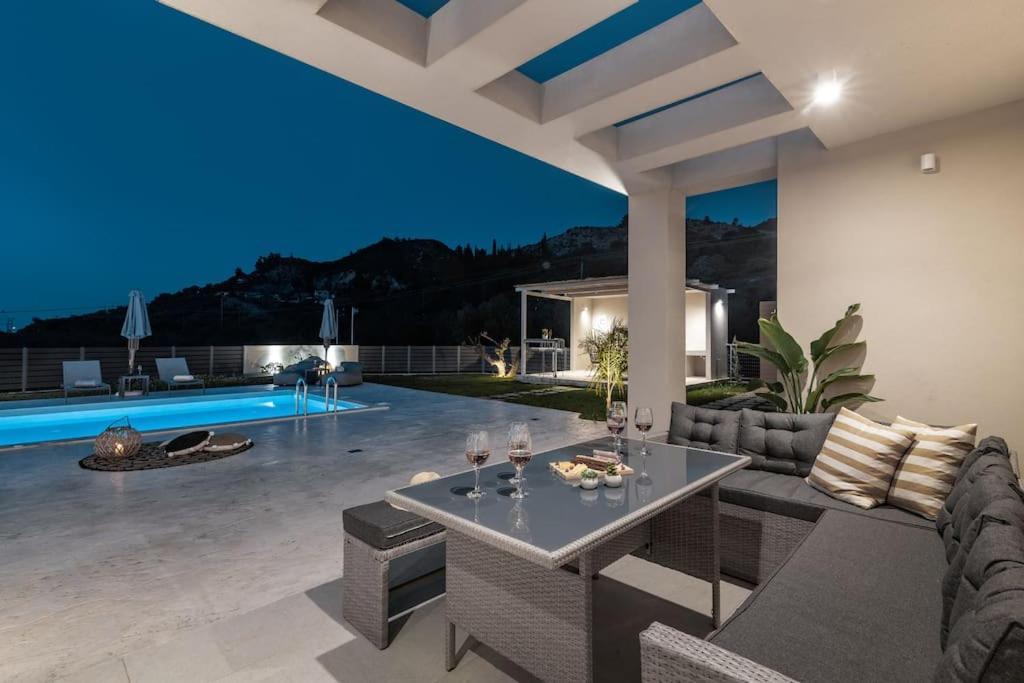 Melissia Luxury Villa Kalamaki  Bagian luar foto