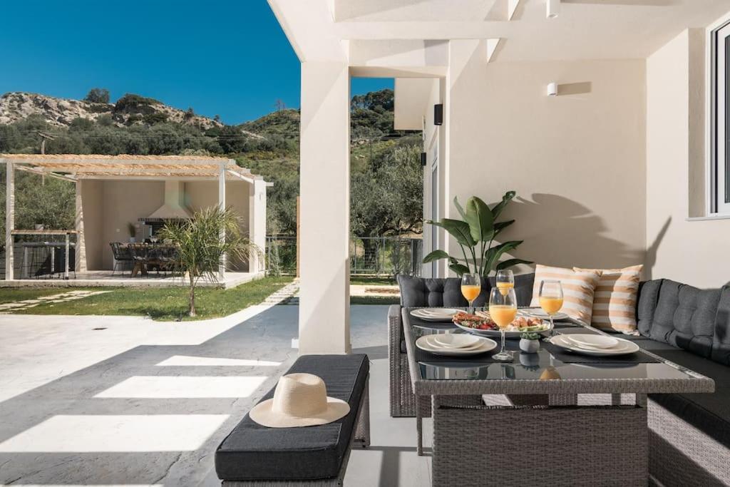 Melissia Luxury Villa Kalamaki  Bagian luar foto