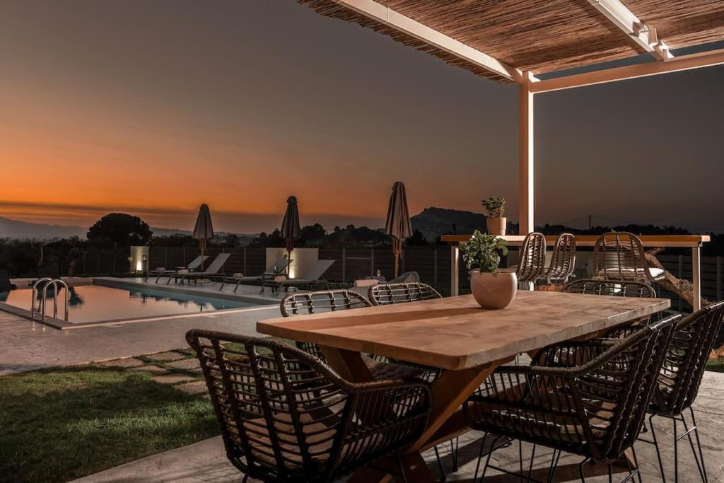 Melissia Luxury Villa Kalamaki  Bagian luar foto