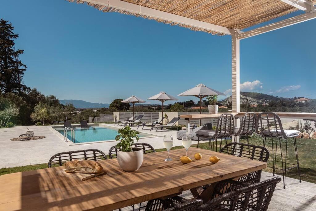 Melissia Luxury Villa Kalamaki  Bagian luar foto
