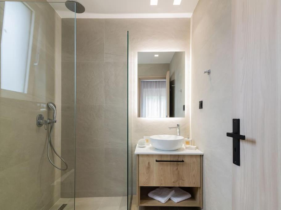 Melissia Luxury Villa Kalamaki  Bagian luar foto
